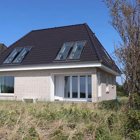 Strandhaus-waterfront Holiday home Wittdun