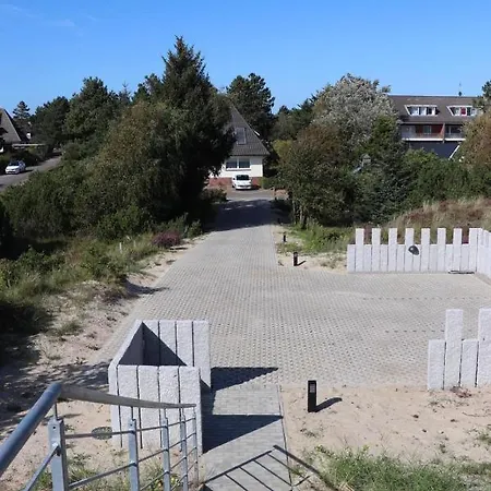 Holiday home Strandhaus-waterfront Wittdun